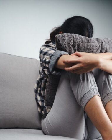 Como a autopercepção negativa afeta nossa saúde mental e física